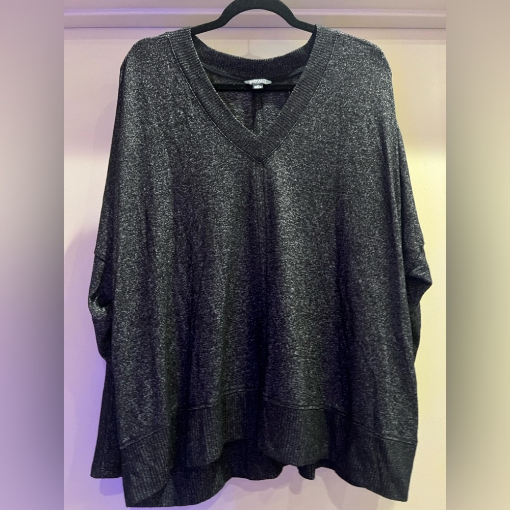 NWOT Buffalo David Bitton Charcoal V-neck 2X